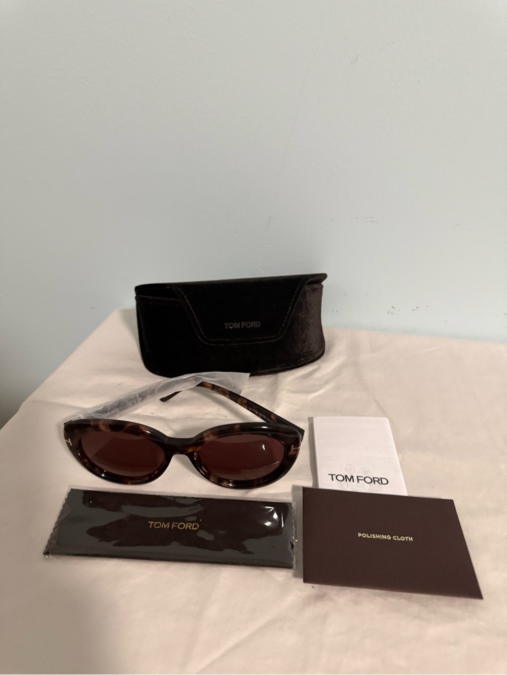 Tom Ford Women's Tortoiseshell Sunglasses - Dark Brown Lenses! FULL INCLUSION! - Picture 7 of 10